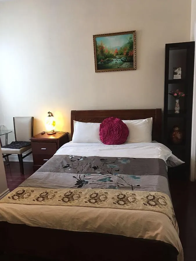 Lili Garden 3*, Toronto Canada